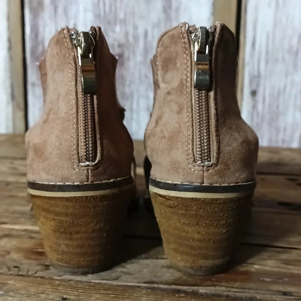 Cowgirlcore  Let's See Style Los Angeles Suede cutout bootie with heel zipper 6 - Picture 4 of 14